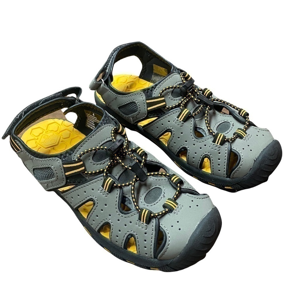 𝅺KHOMBU Kyle Water Sandals.